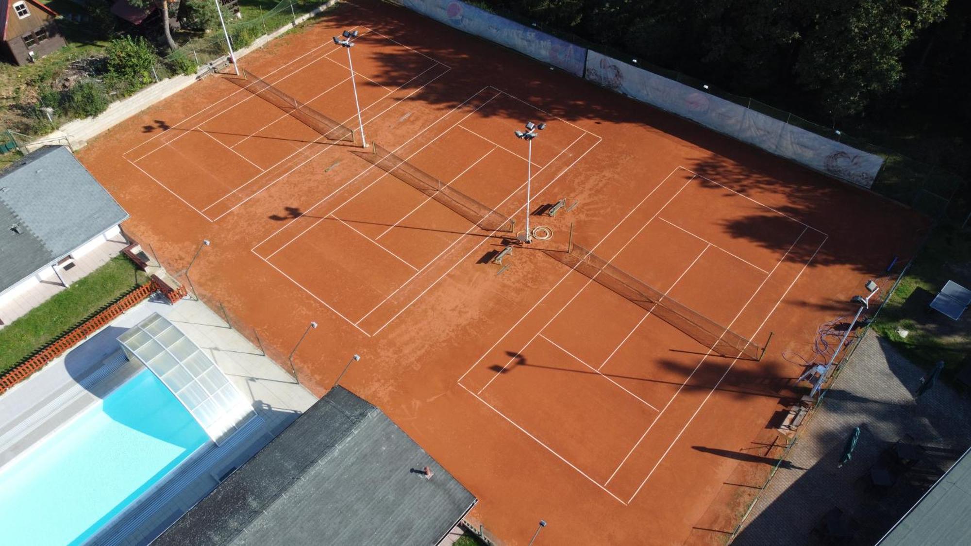 Raj Sportovni A Rekreacni Resort Branzez Knezmost Экстерьер фото