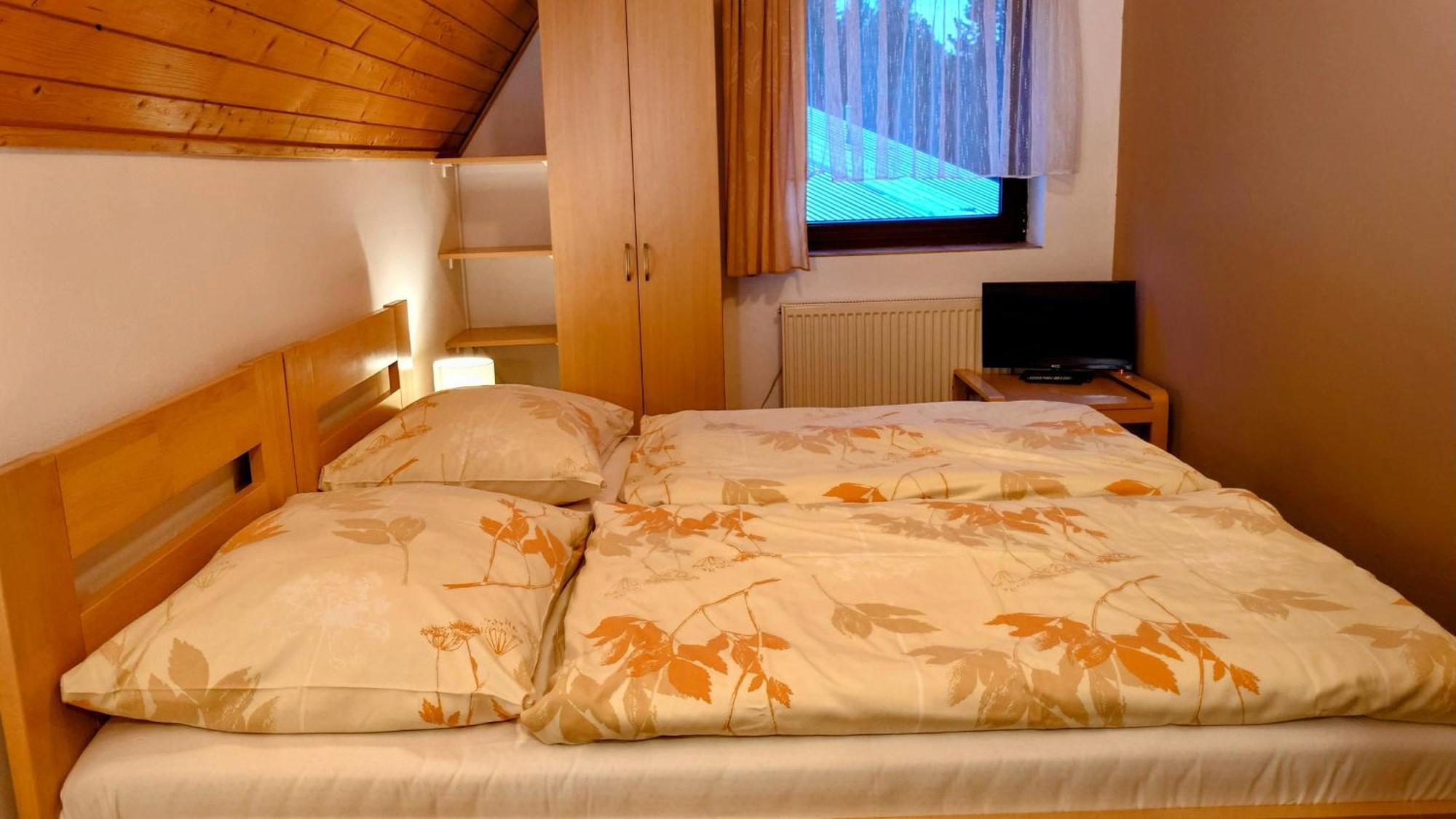 Raj Sportovni A Rekreacni Resort Branzez Knezmost Экстерьер фото