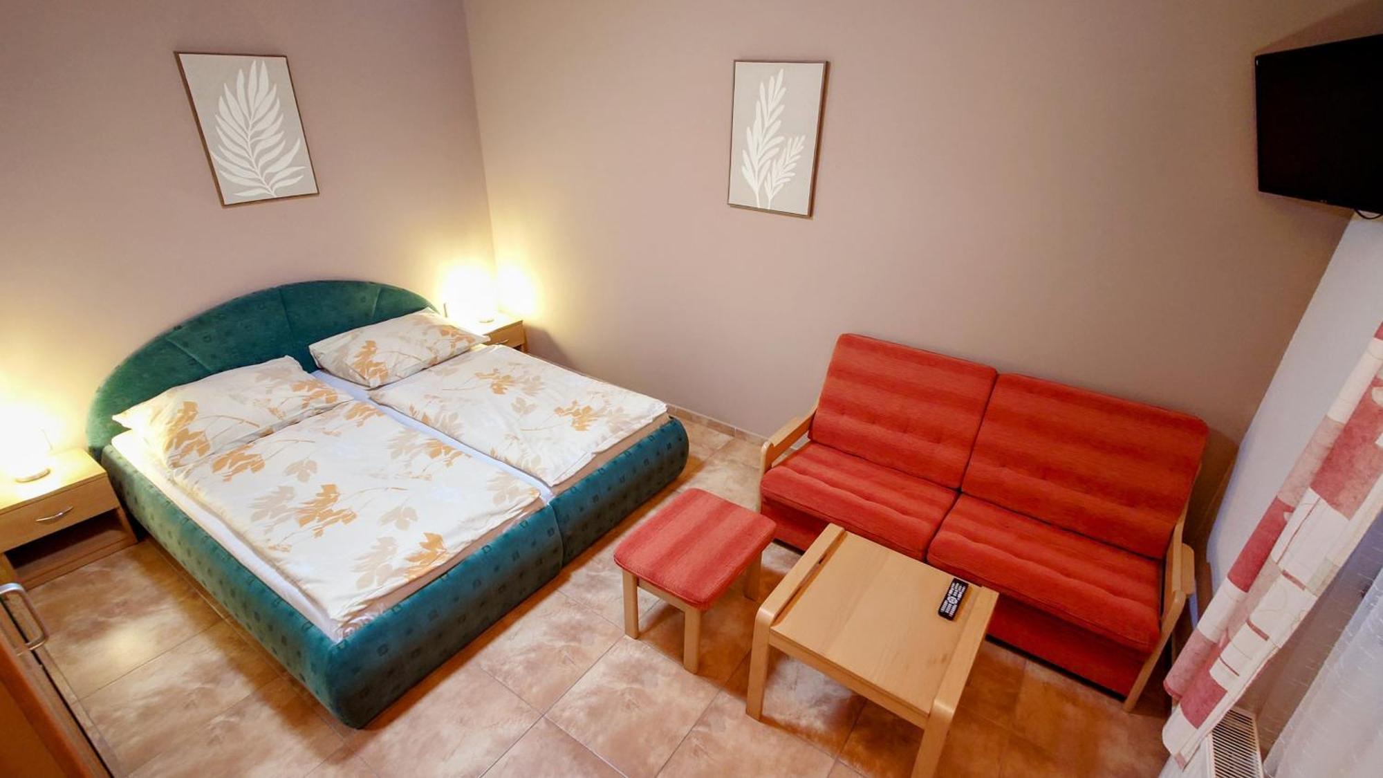 Raj Sportovni A Rekreacni Resort Branzez Knezmost Экстерьер фото